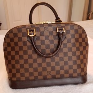 Authentic Louis Vuitton Damier Alma PM handbag